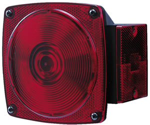 Anderson Marine Wide Comb Tail Light W/Lic Lt [E441L]