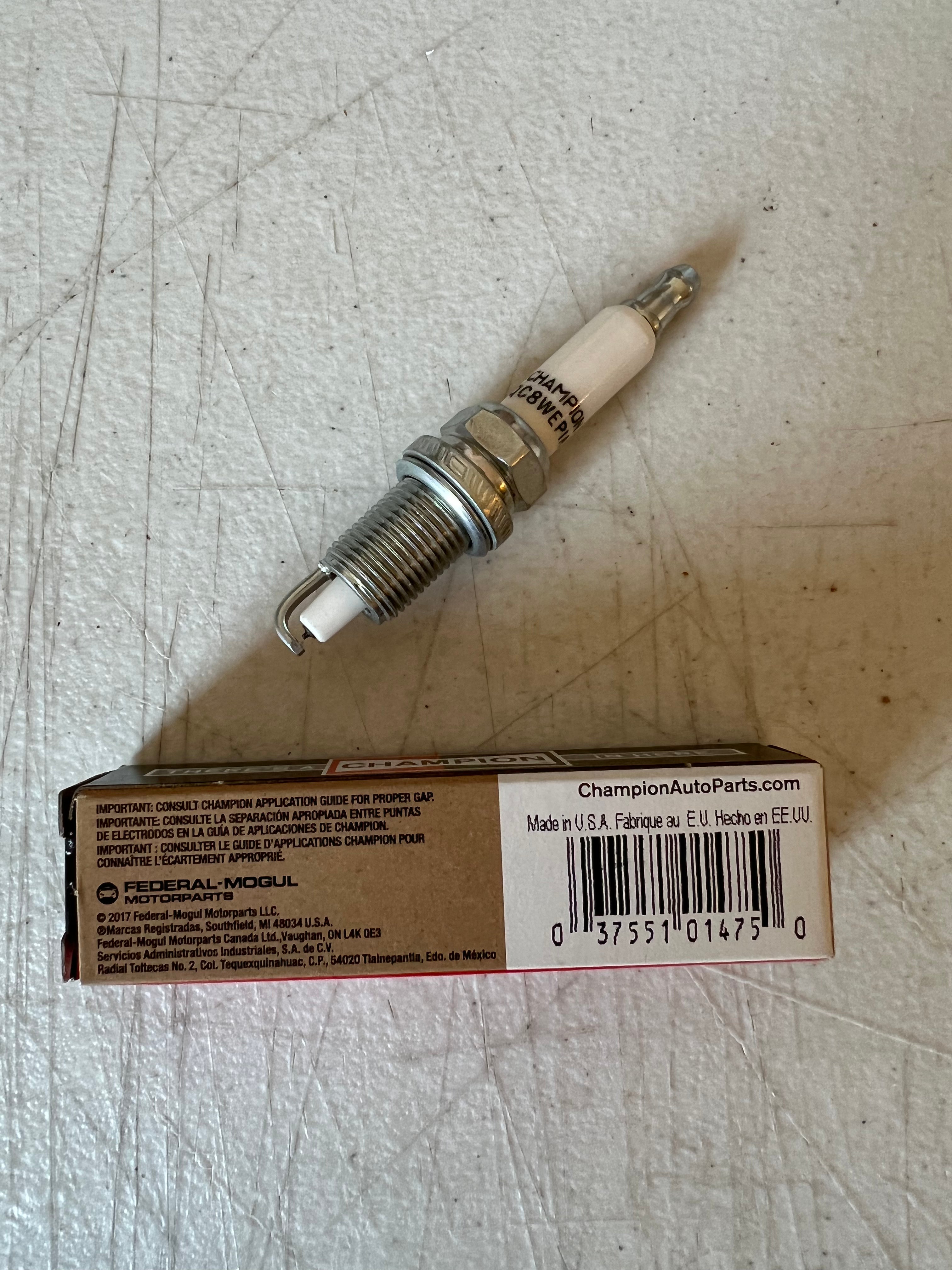 Champion Spark Plug (QC8WEPIA) [9810]